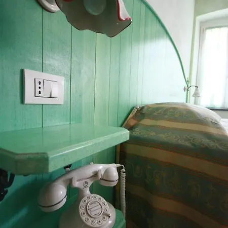 ホテル Belvedere ボルゲット・ディ・ヴァーラ